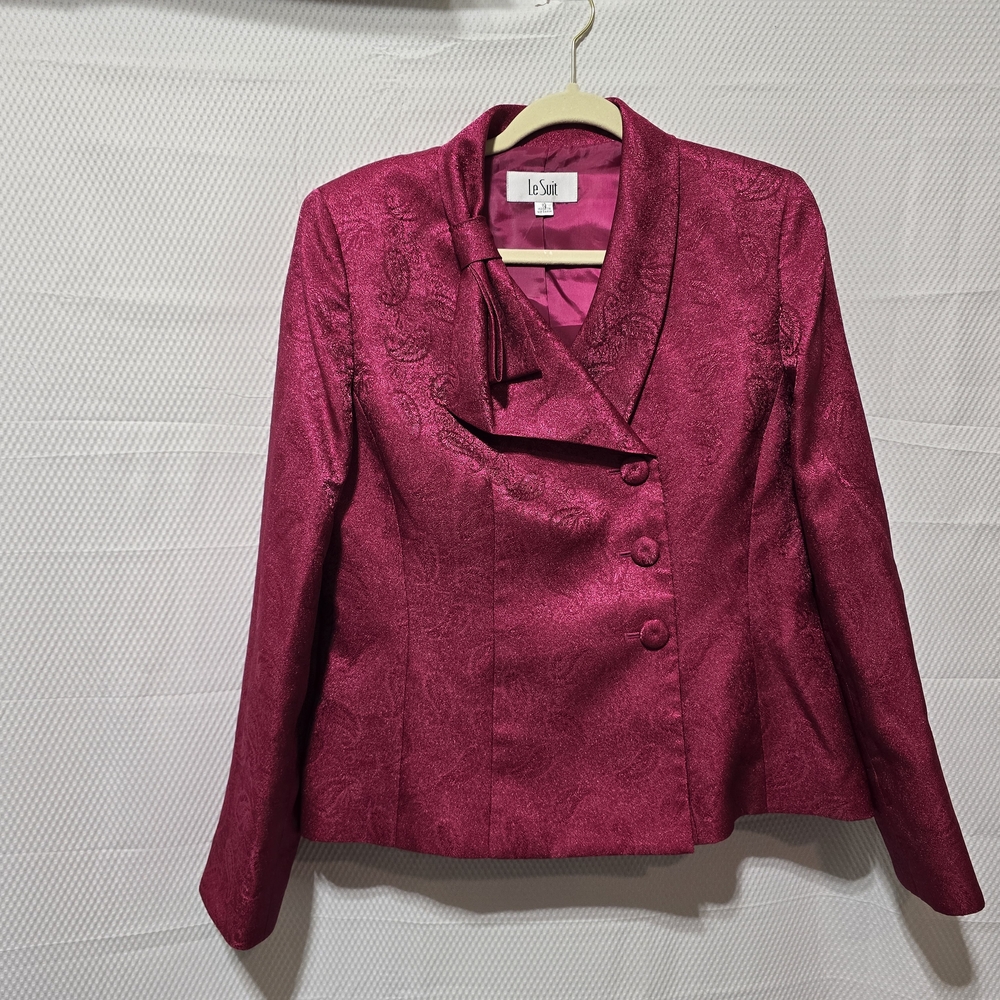 Le Suit Pink Blazer Modern Asymmetrical Design, SZ 10, Pre-owned